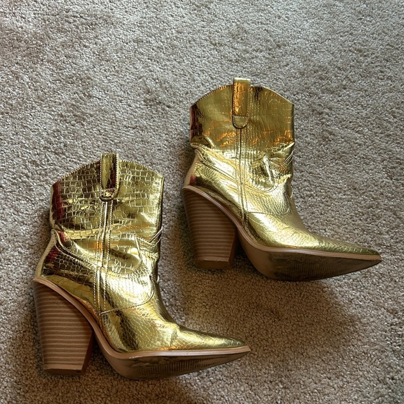 Gold cowboy boots - Picture 2 of 5